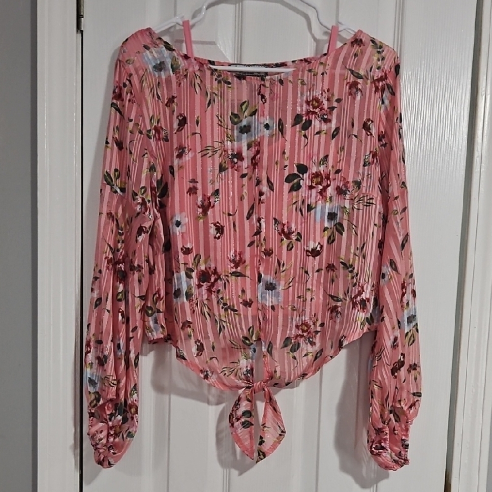 Crave Fame Pink Puff Sleeve Crop Blouse with Tie Front M